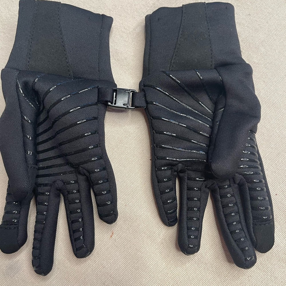 Kids gloves REI active kid 4-6yo